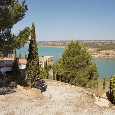 Rural La Alcanacia 3*