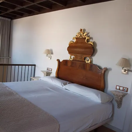 Hotel Rural La Alcanacia