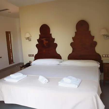 Rural La Alcanacia Hotel Zujar